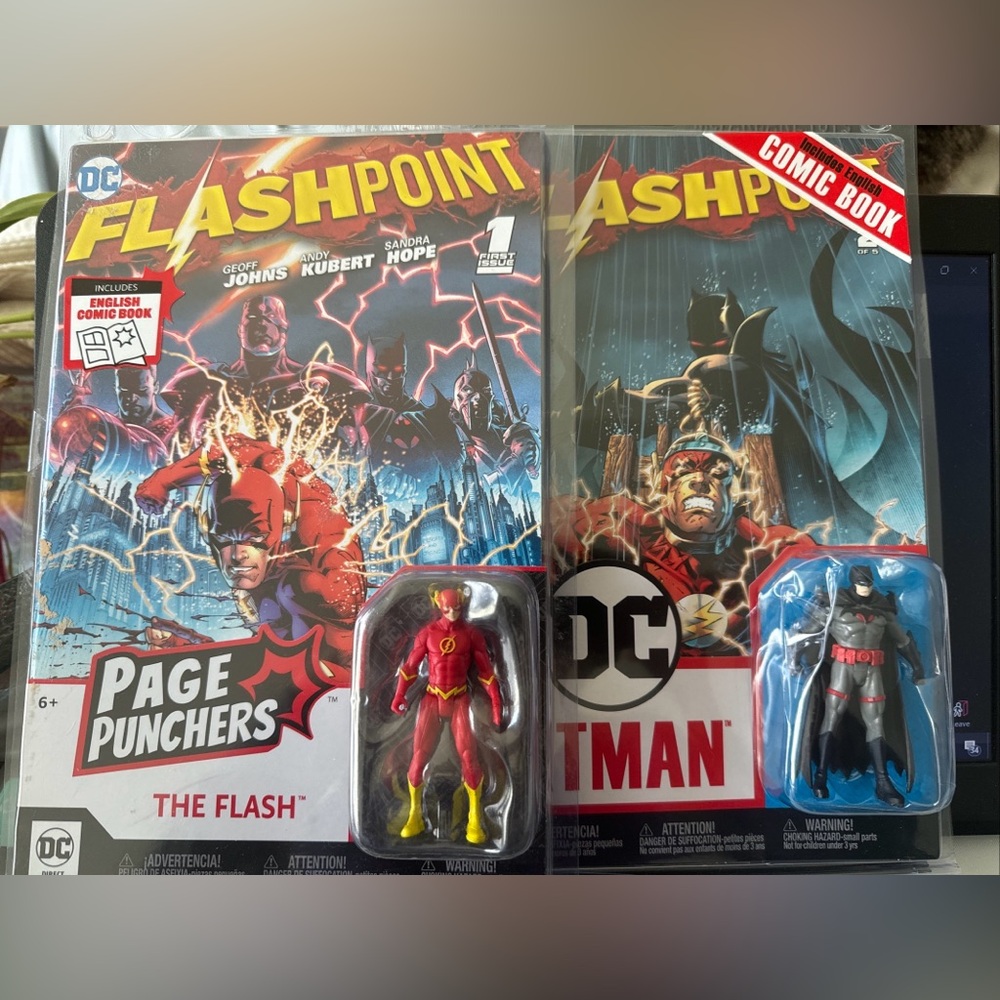 McFarlane Toys DC Comics Page Punchers Comic Books & 3" Figures Flash & Batman